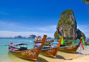 泸沽湖在哪里？探索中国最美高原湖泊的地理位置与旅游全攻略